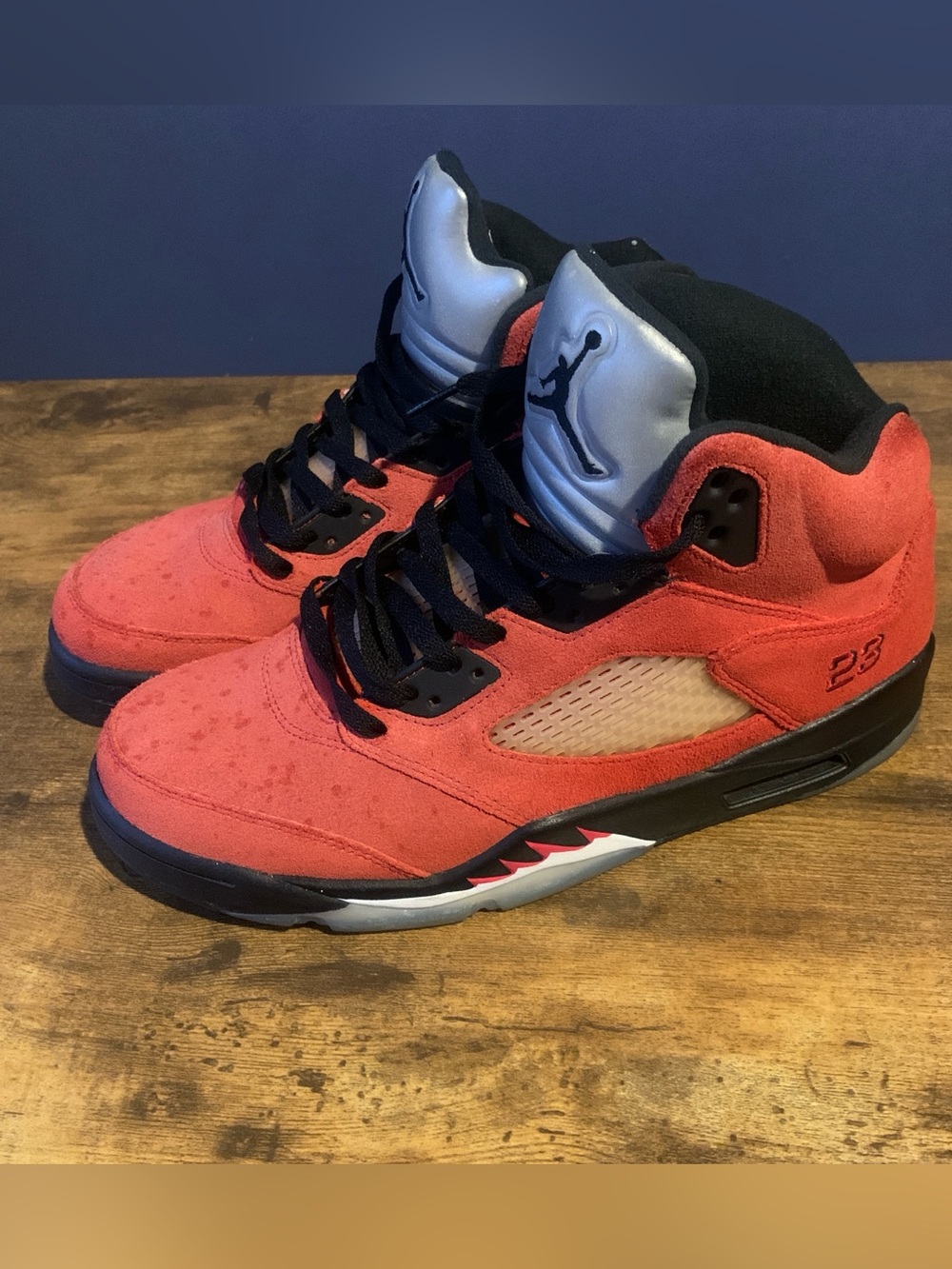 Retro air Jordan 5 raging bull 2021
